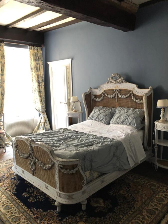 Bed and Breakfast Les Deux Colombiers Chapdeuil Exteriér fotografie
